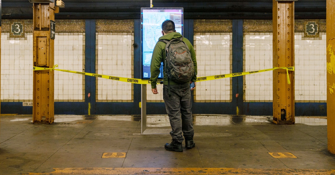 Science_subway_GettyImages-1235010096-1